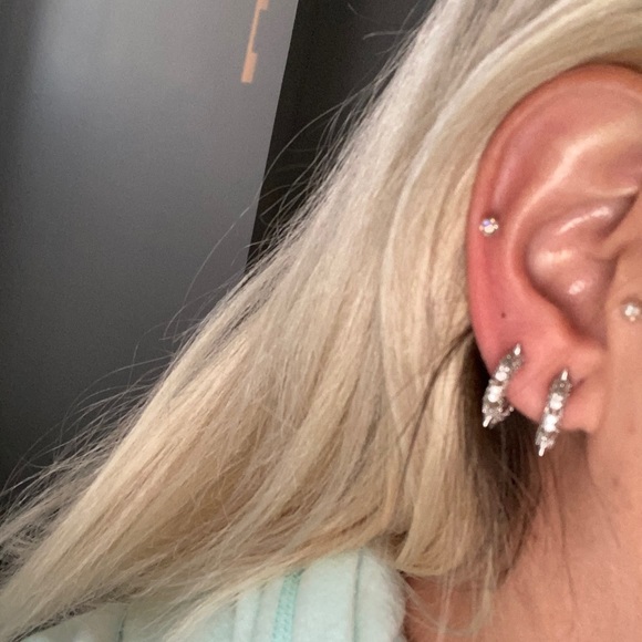 925 Sterling Silver Earring - Picture 5 of 5